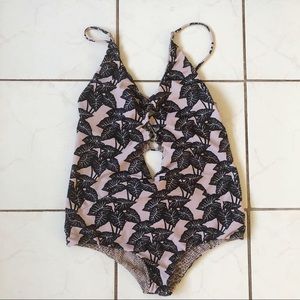 Acacia black elephant